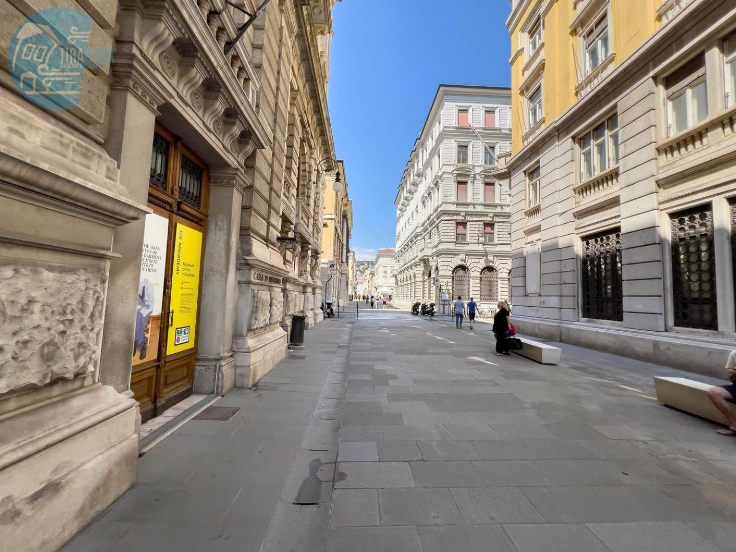 Cassa Di Risparmio 11 Tirabora Short Rent Trieszt Kültér fotó